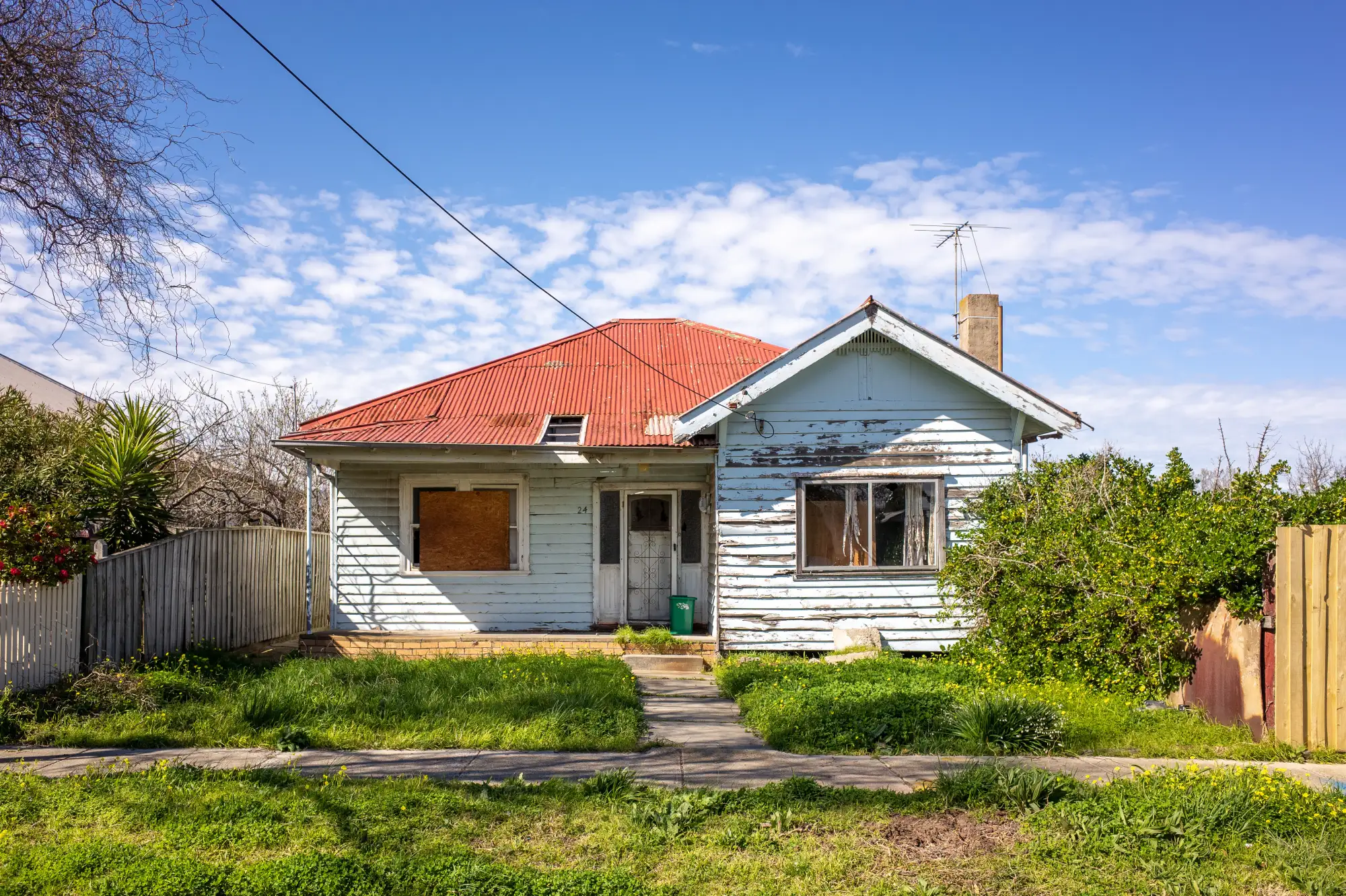 Distressed property exterior